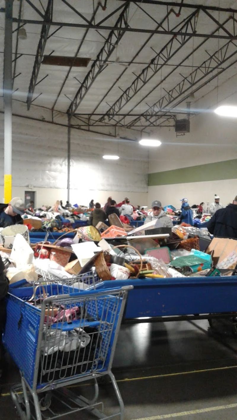 Everett Goodwill Outlet - 2208 W Casino Rd, Everett
