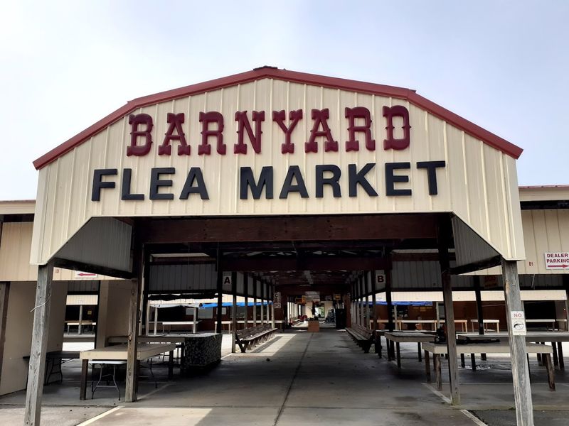 Barnyard Flea Market, Greer