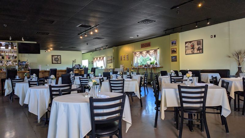 Elegant Atmosphere Without the Pretension