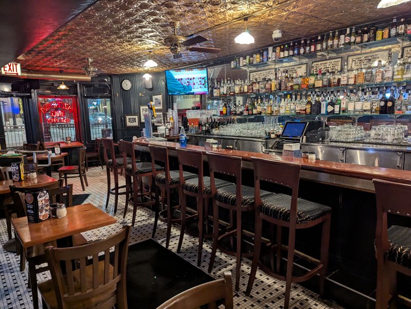 A Cozy, Historic Interior With Chicago Soul