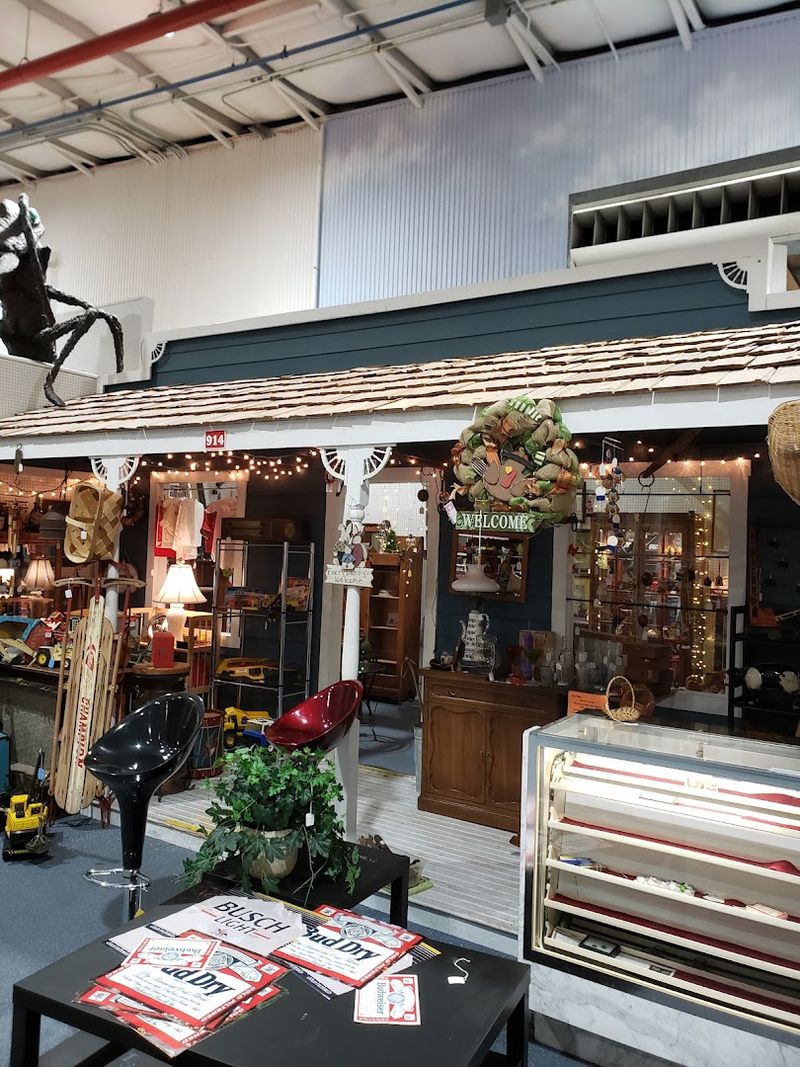 Exit 76 Antique Mall Exit 76 Antique Mall