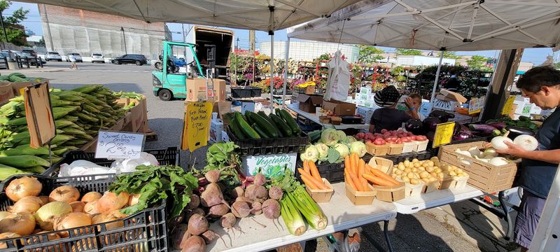 Explore Eastern Market’s Wider Rhythm