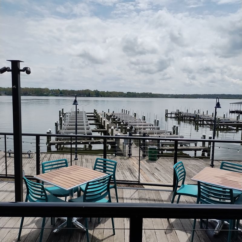 The Beach House And Lakeside Dining