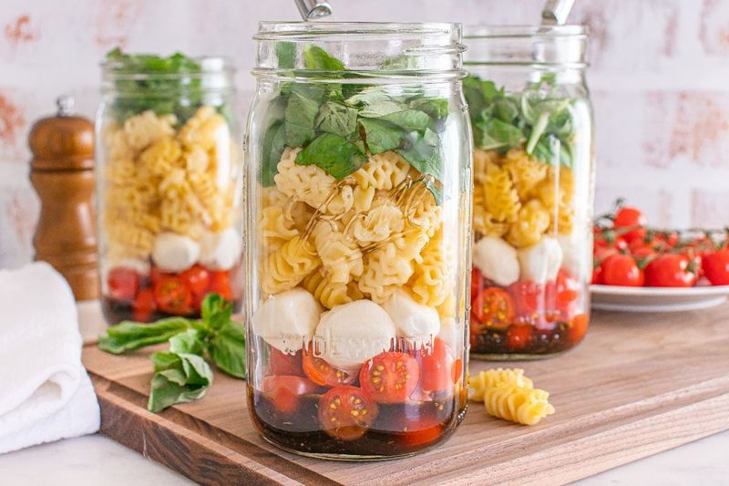 Caprese Pasta Jar