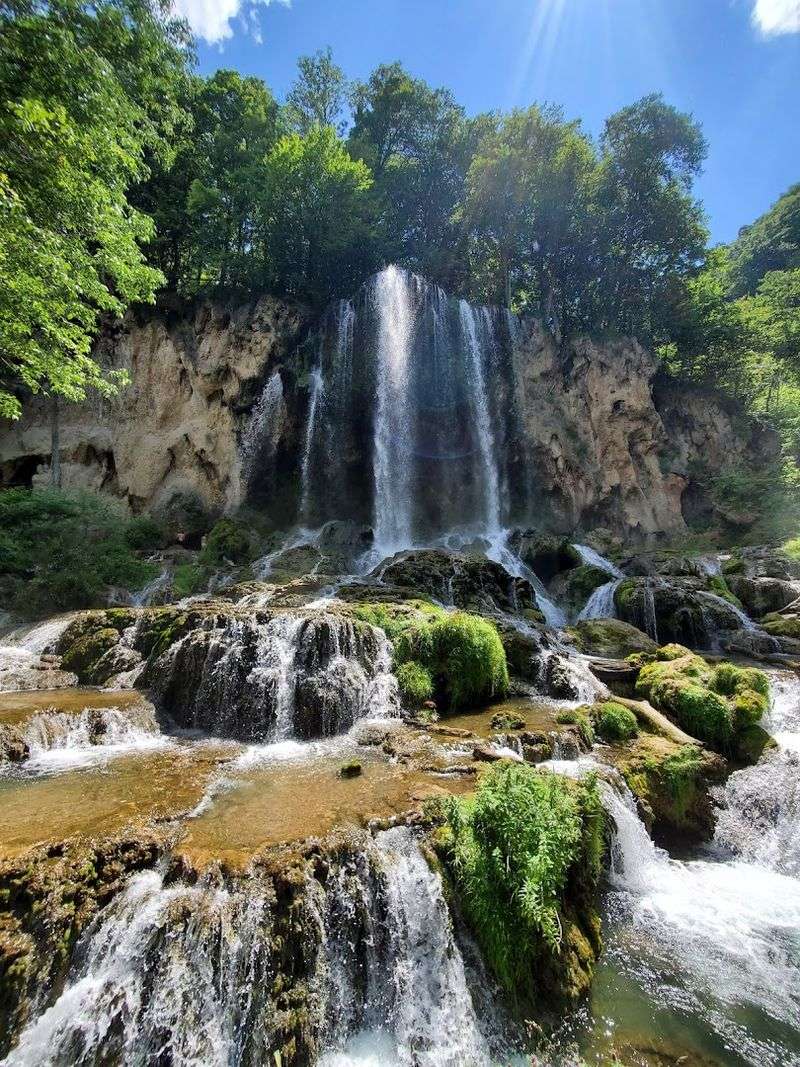Falling Spring Falls