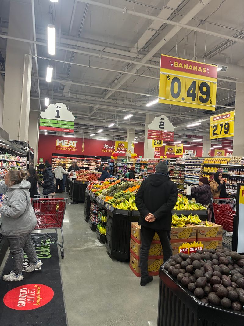 Falls Church Gets Its First Grocery Outlet And Prices Are Turning Heads