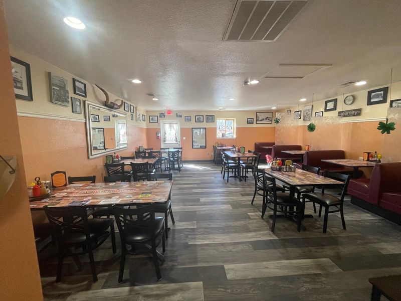 Families, Couples, Solo Diners, And Road Trippers Can All Make It Work Families, Couples, Solo Diners, And Road Trippers Can All Make It Work