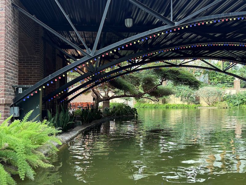 Gliding Through The Delta Atrium