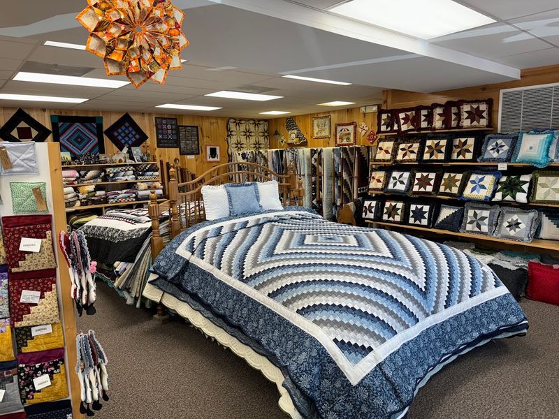 Family Farm Quilts & Fabrics, Ronks, PA