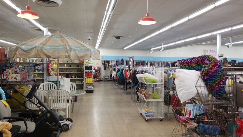 Family Thrift, Columbus
