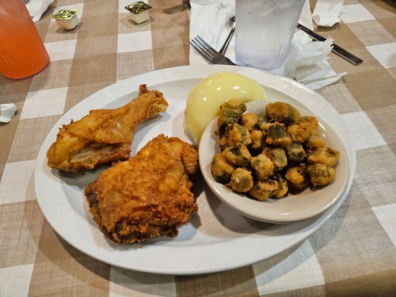 Famous Fried Chicken That Steals The Show