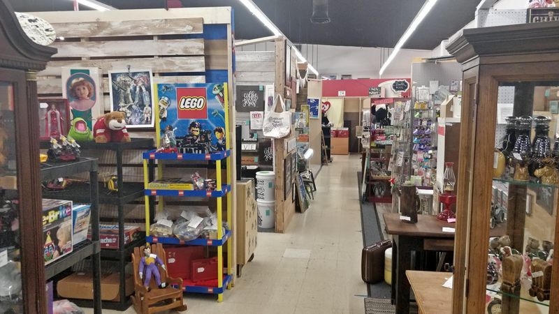 Famous Joe's Vendors Emporium