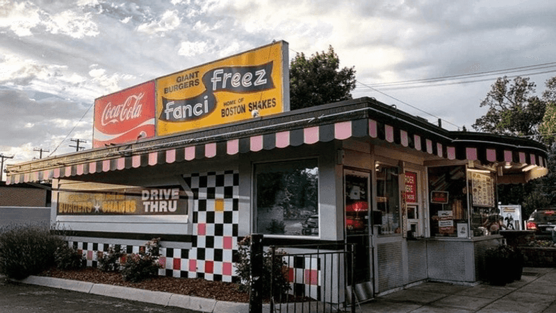 Fanci Freez Burger & Shakes