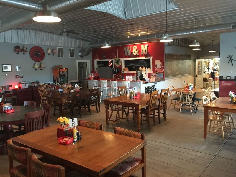 Walt & Marie’s Country Market, Paw Paw