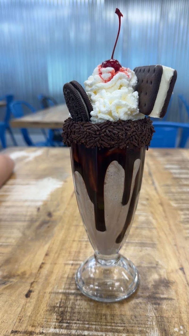 Stack Shakes Spectacle