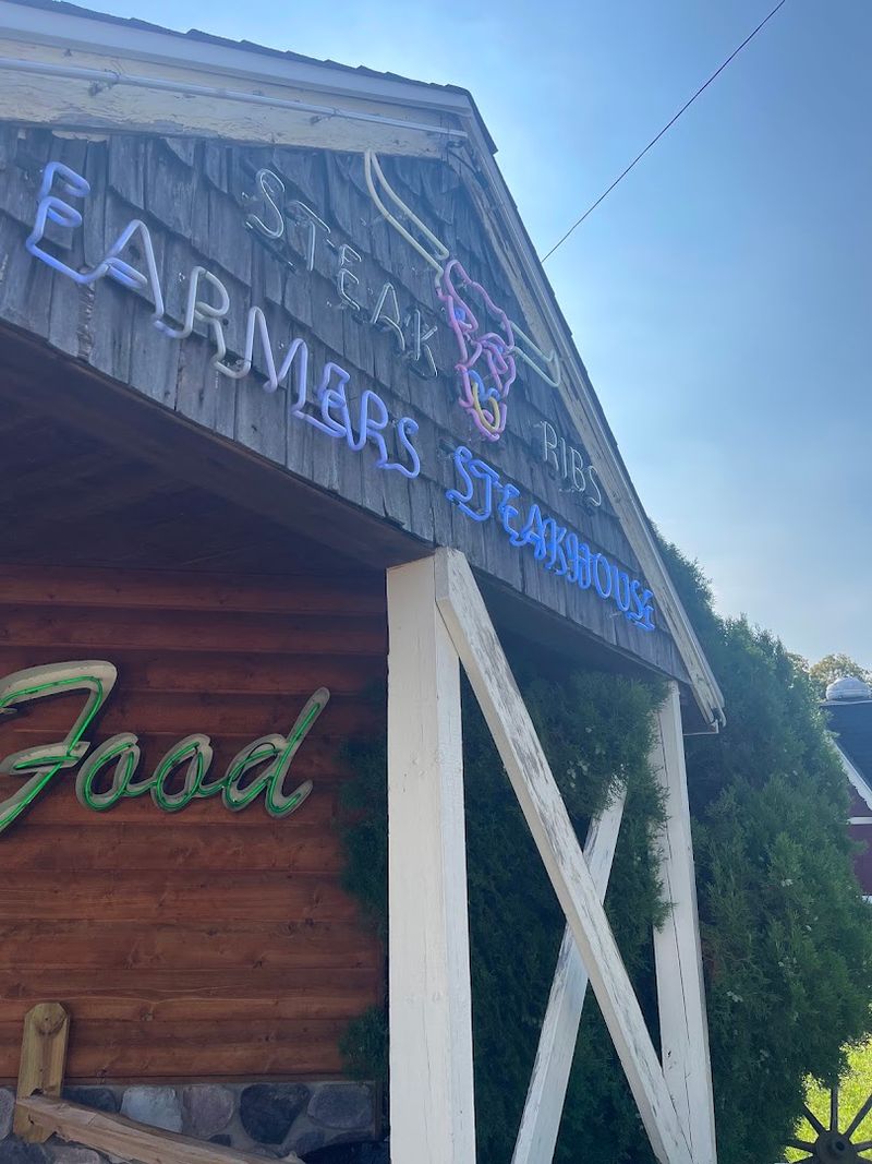 Farmer’s Tavern & Steakhouse
