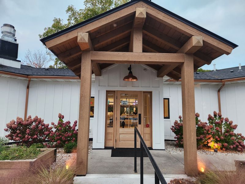 Farmhouse Kitchen & Market Farmhouse Kitchen & Market