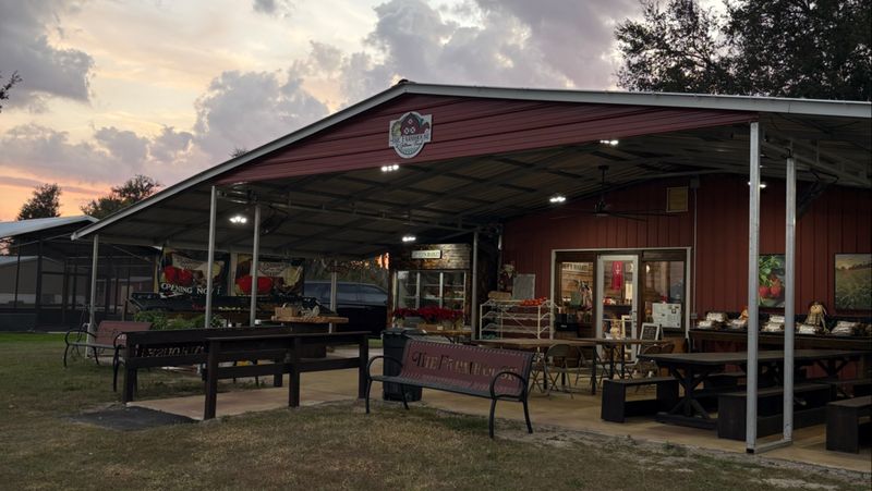 Farmhouse Market and Produce, Plant City