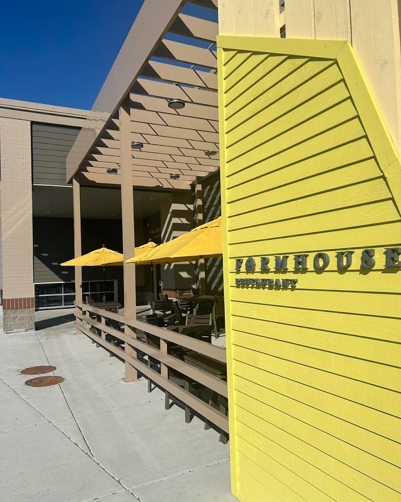 Farmhouse Restaurant At Niemann Harvest Market