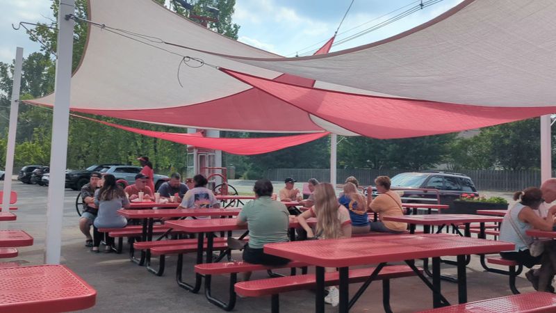Fast Service That Keeps The Summer Vibe Moving Fast Service That Keeps The Summer Vibe Moving