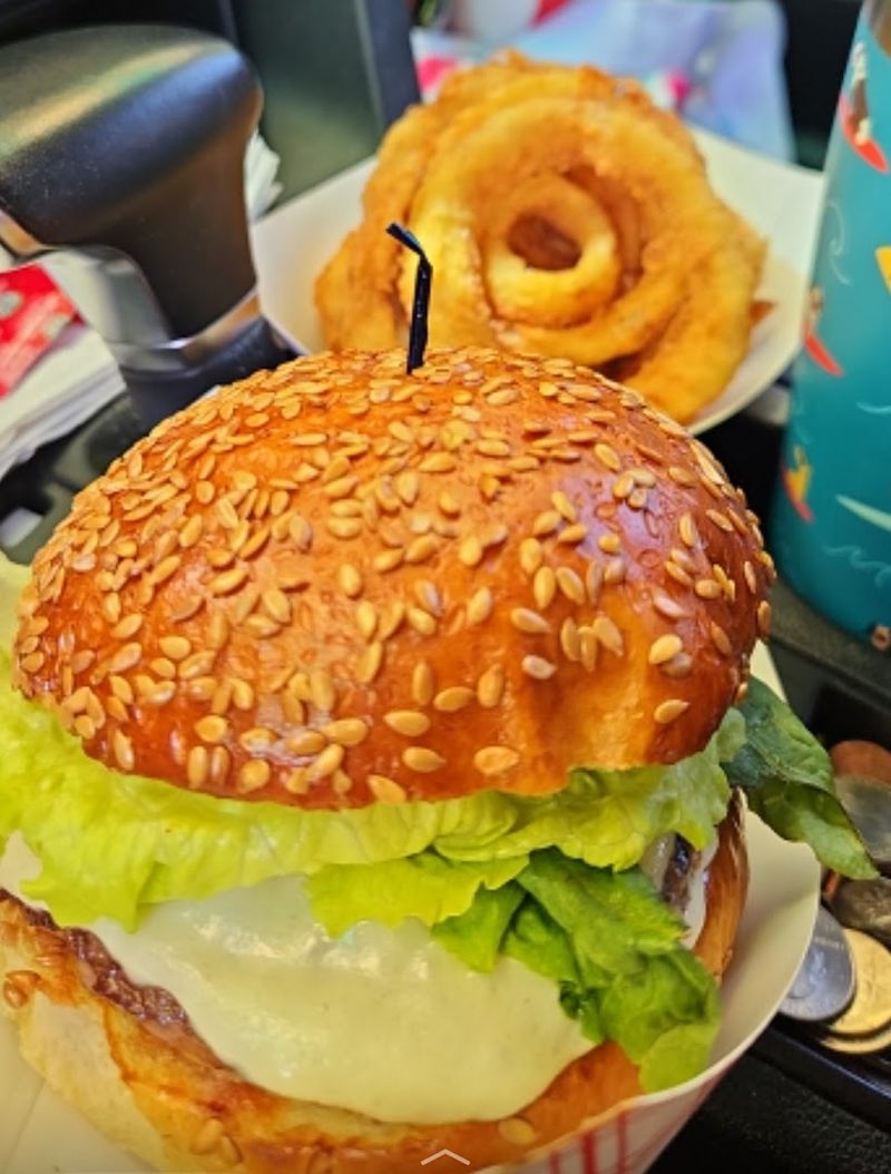 Fat Boy Drive-In, Brunswick
