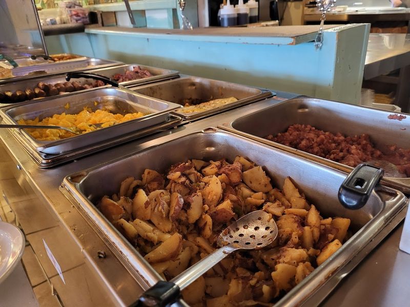 Fat Cat Cafe: Where the Buffet Became the Main Event