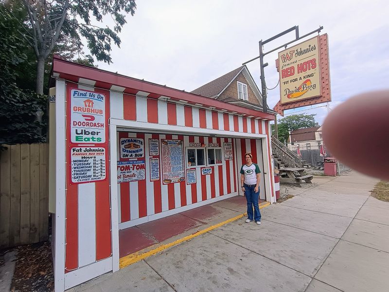 Fat Johnnie's Famous Red Hots