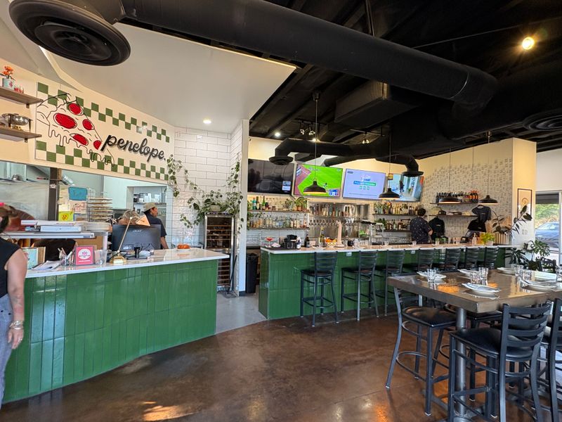 Penelope Pizza, Arizona 