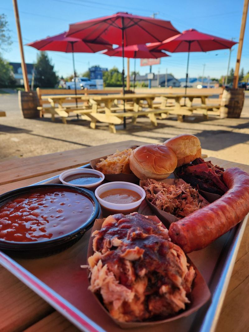 Road Hog Willy's Real Pit Bar-B-Q – Mount Vernon