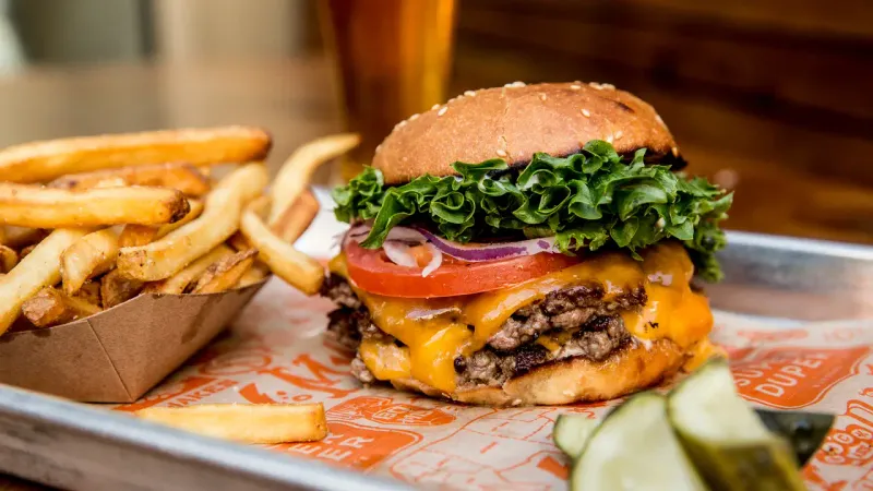 Super Duper Burger: Farm-to-Face Excellence