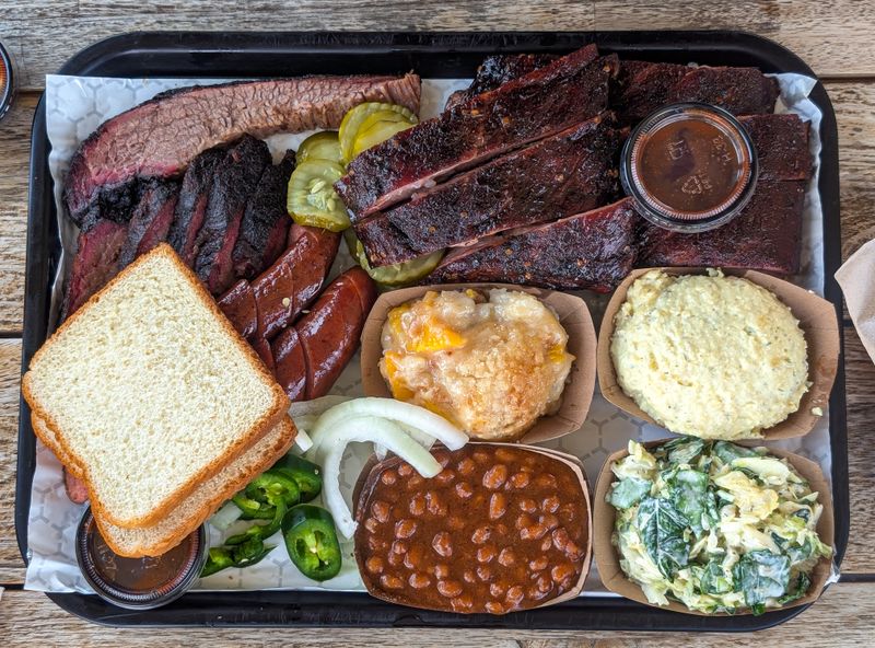 Sides That Lift The Smoke