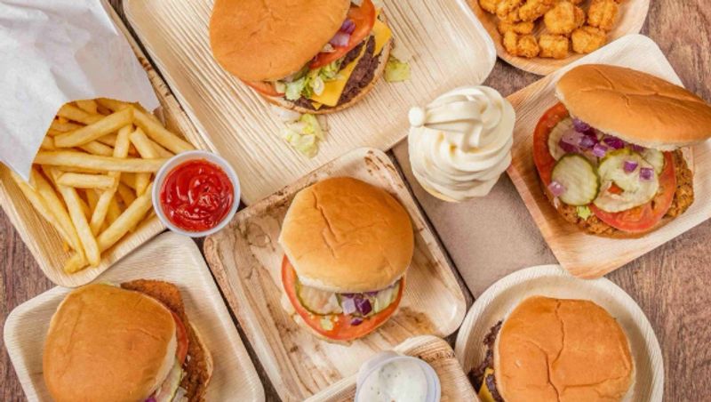 Feltner’s Whatta-Burger, Russellville