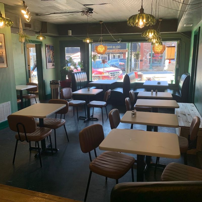 The Cafe On Broadway, Siloam Springs