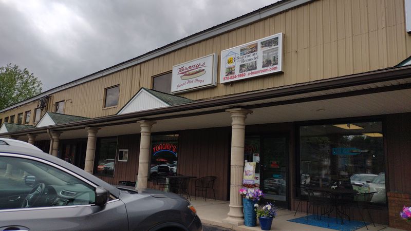 Torony's Giant Hot Dog Stand, Pennsylvania
