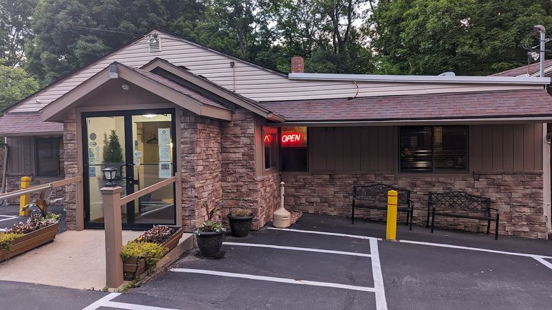 Oak Park Tavern, Mansfield