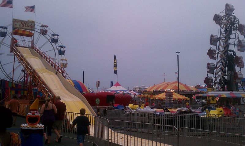 Festivals That Bring Everyone To The Waterfront Festivals That Bring Everyone To The Waterfront