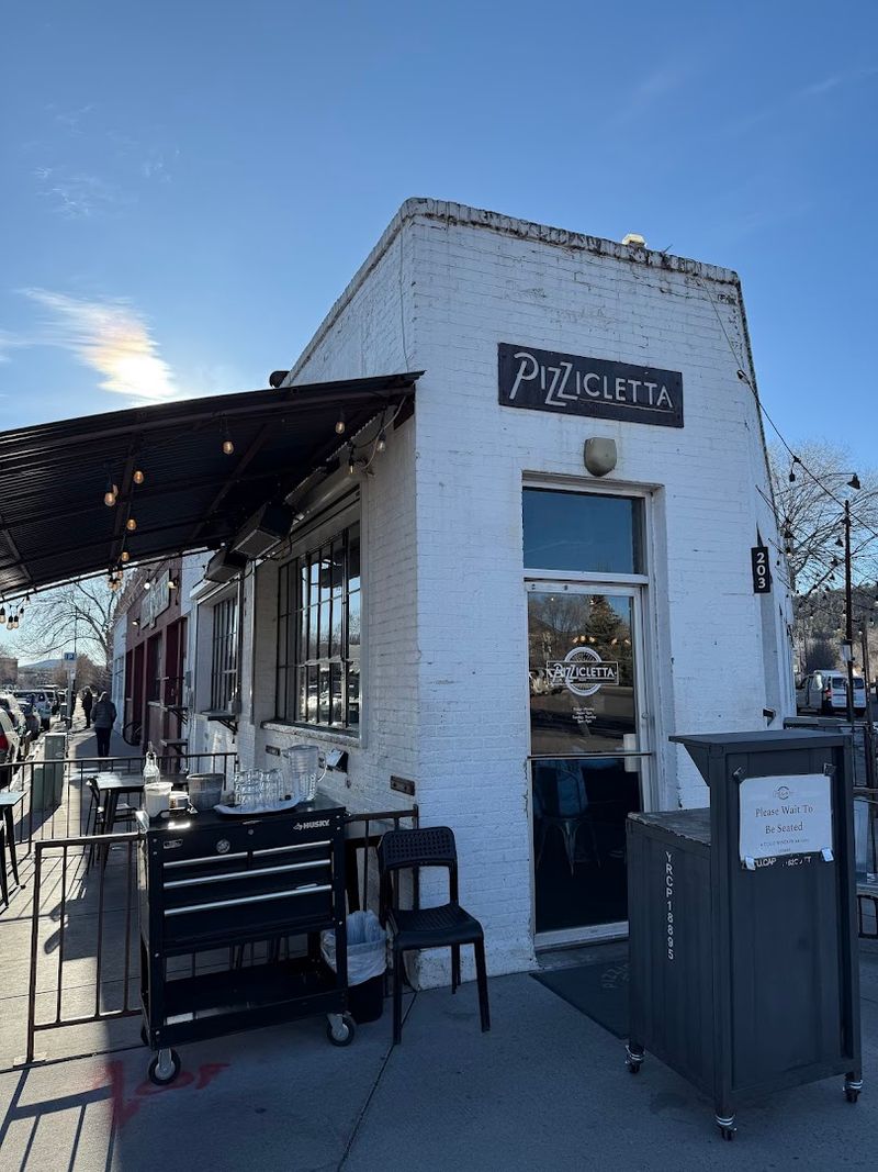 Pizzicletta — Flagstaff