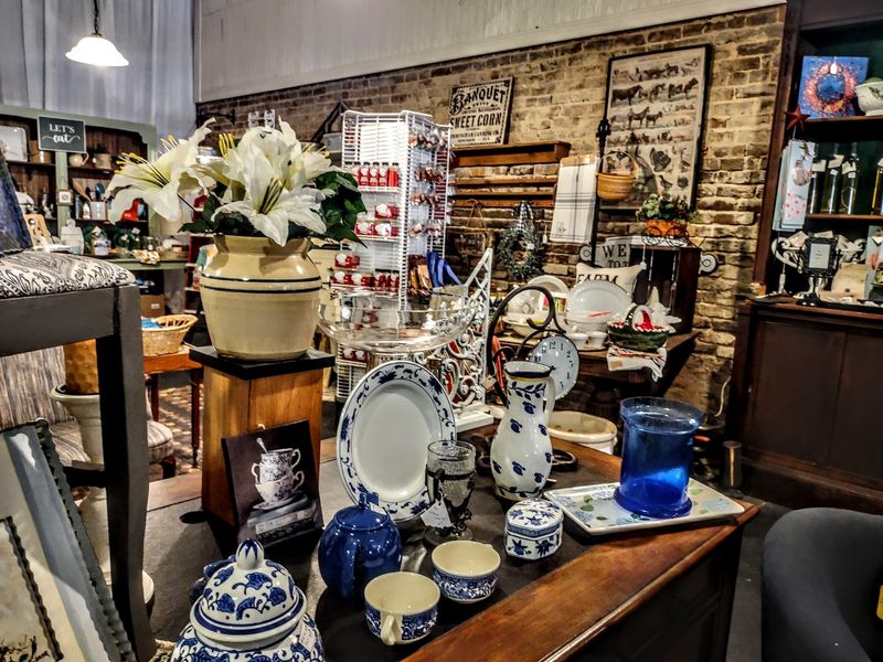 Fifty Years Of Collecting Shows Up In Every Corner Fifty Years Of Collecting Shows Up In Every Corner