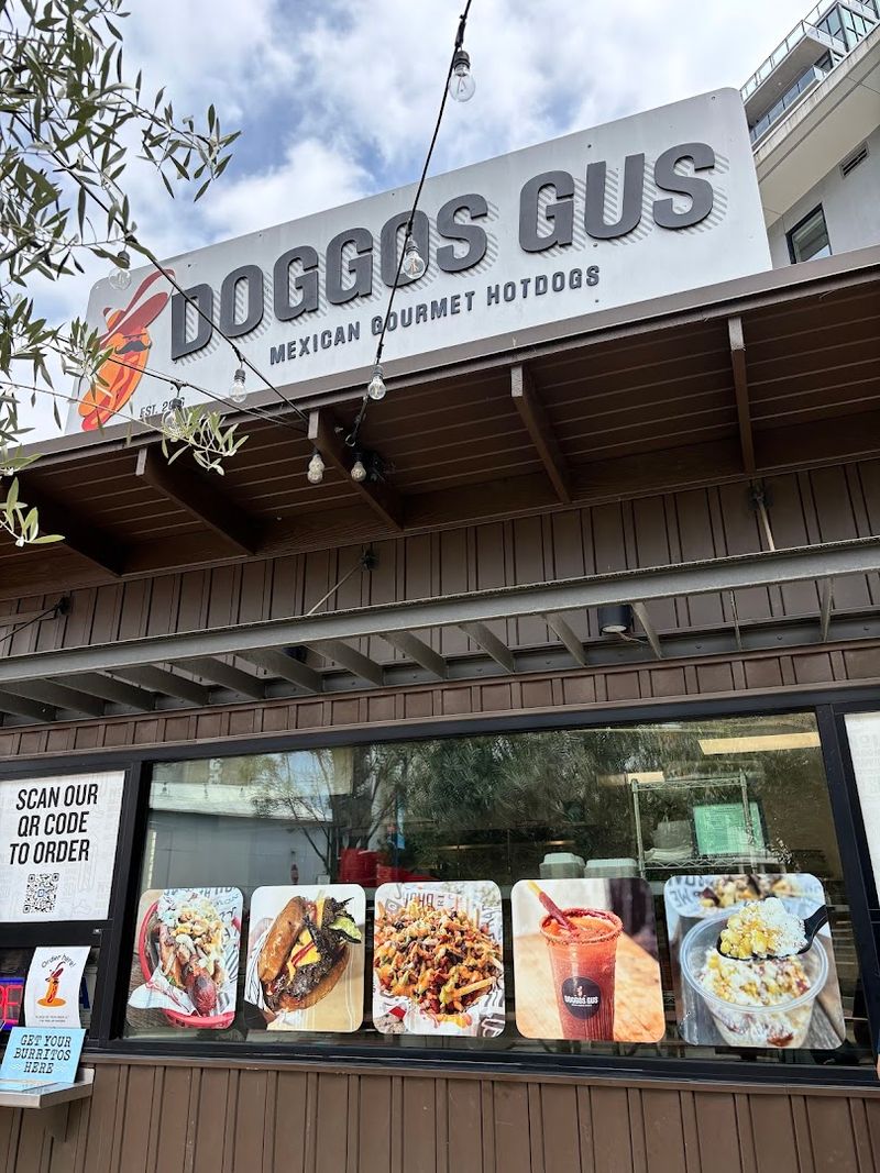 Finding Doggos Gus In East Village