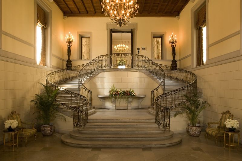 Finding OHEKA Castle And What To Expect On Arrival