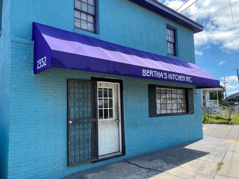 Finding The Restaurant At 2332 Meeting Street Road