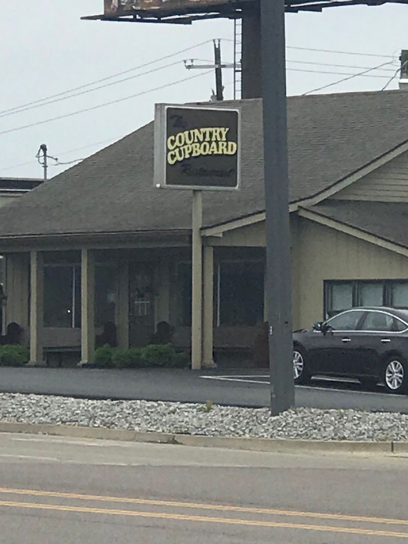 Finding This Diner in Carterville