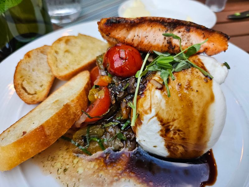 Eno Terra Restaurant & Enoteca – Kingston