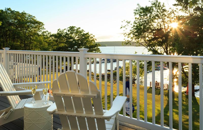 The On-Site Restaurant Means No Late-Night Drive for a Good Meal