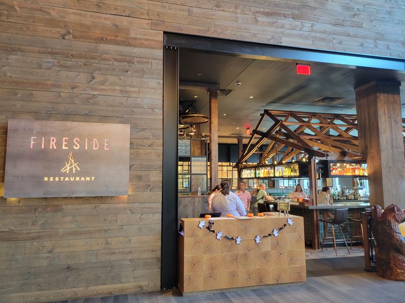 Fireside Restaurant (Great Wolf Lodge Pocono Mountains) 