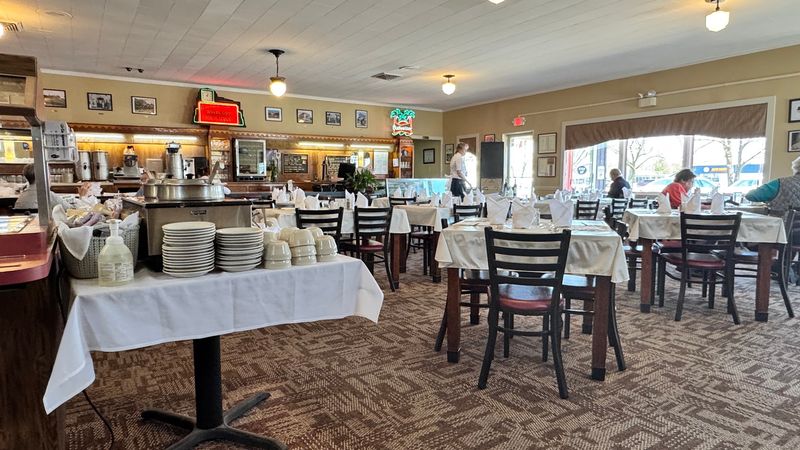 Ariston Cafe - Litchfield, IL