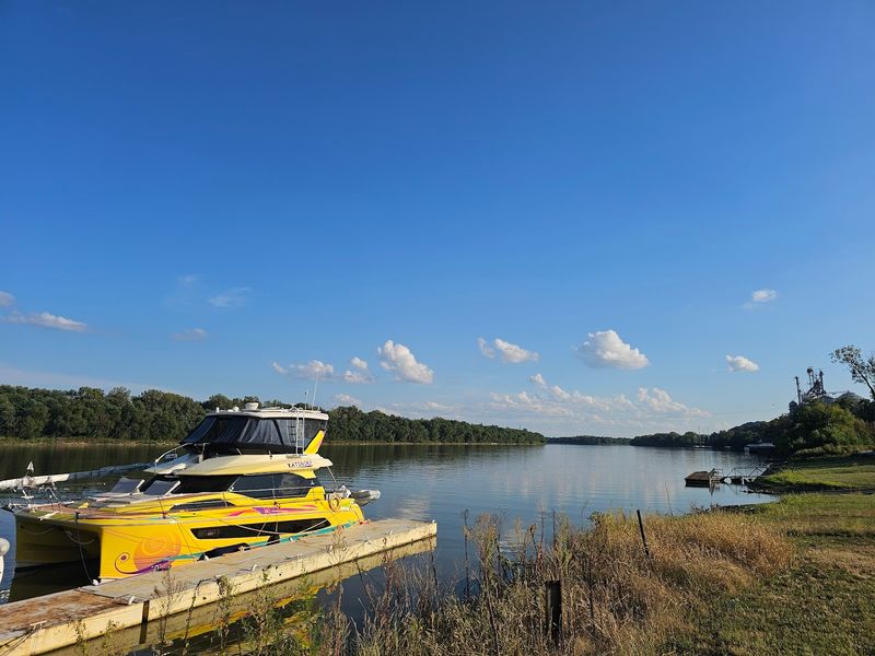 IL Riverdock Restaurant – Hardin