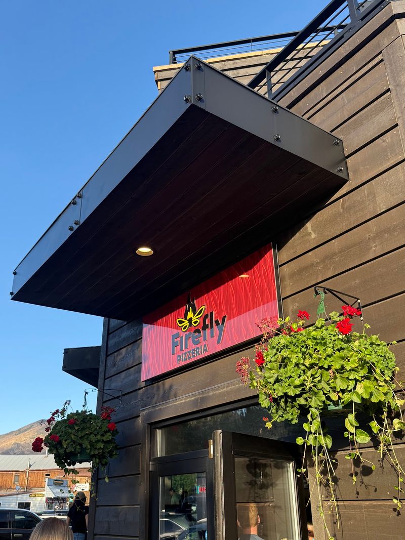 Firefly Pizzeria, Grand Lake