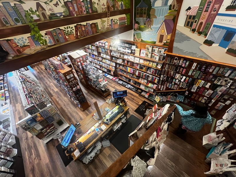 Fireside Book Shop, Chagrin Falls