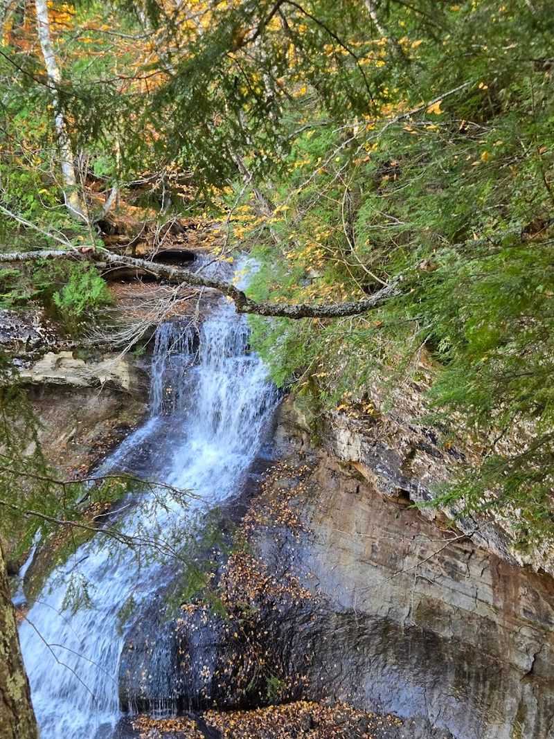 Chapel Falls Overlook Stops